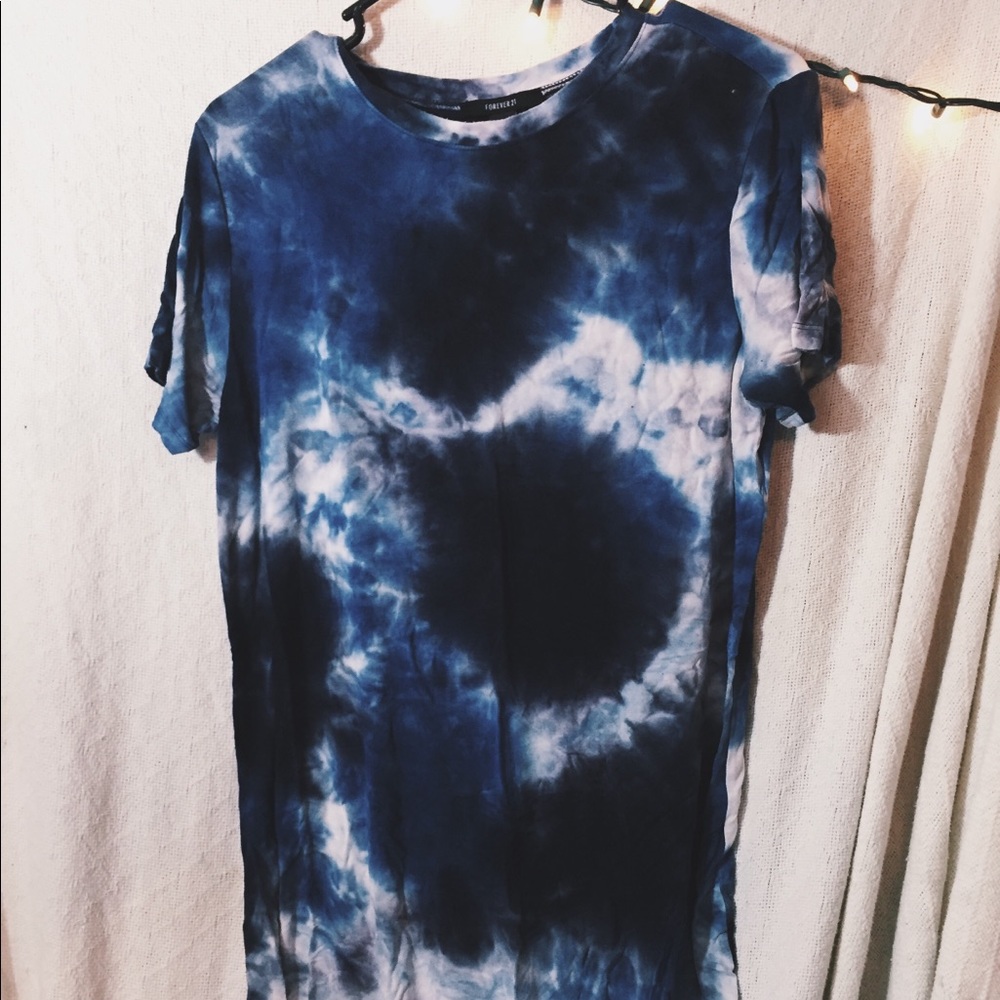 🌿 f21 stretchy tie dye t shirt 🌿